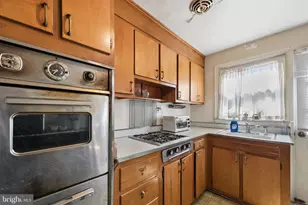 1545 Doxbury Rd, Towson, MD 21286 - Photo 17