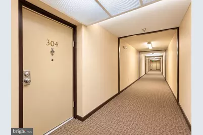 7203 Rockland Hills Drive #304, Baltimore, MD 21209 - Photo 5