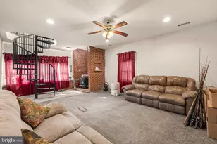 404 Dyer Ave, Reisterstown, MD 21136 - Photo 13