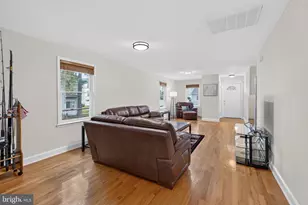 2806 11th St, Baltimore, MD 21219 - Photo 9