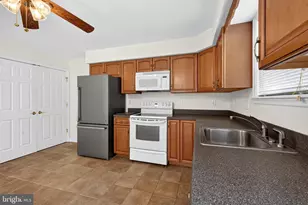 2806 11th St, Baltimore, MD 21219 - Photo 13