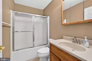 2806 11th St, Baltimore, MD 21219 - Photo 19