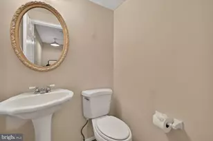 7920 Main Falls Cir, Baltimore, MD 21228 - Photo 19