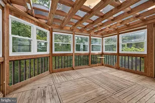 7920 Main Falls Cir, Baltimore, MD 21228 - Photo 5