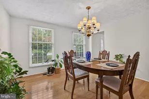 7920 Main Falls Cir, Baltimore, MD 21228 - Photo 11