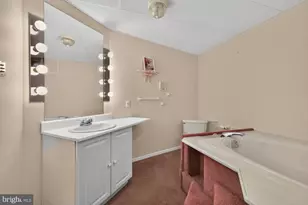 7920 Main Falls Cir, Baltimore, MD 21228 - Photo 43