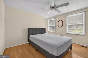 7920 Main Falls Cir, Baltimore, MD 21228 - Photo 23