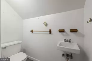 5906 Sunset Ave, Baltimore, MD 21207 - Photo 23