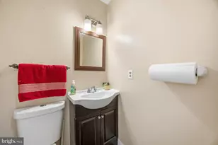 20 Helmsman Ct, Baltimore, MD 21221 - Photo 17