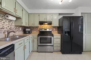 151 Wimbledon Ln, Owings Mills, MD 21117 - Photo 9