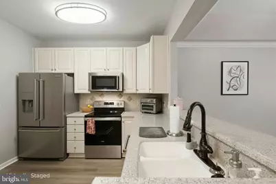 7201 Travertine Drive #201, Baltimore, MD 21209 - Photo 3