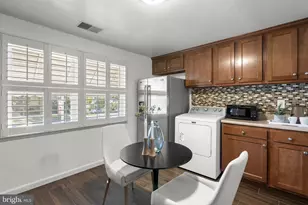 2415 Alma Rd, Baltimore, MD 21227 - Photo 9