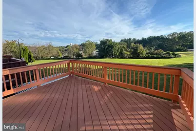7 Valley Crossing Circle, Cockeysville, MD 21030 - Photo 5