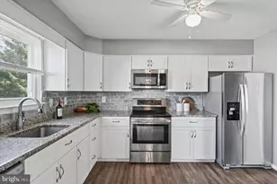 9453 Seven Courts Dr, Baltimore, MD 21236 - Photo 13