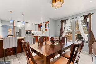 24 Jameson Ln, Baltimore, MD 21208 - Photo 11