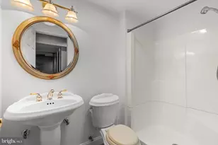 24 Jameson Ln, Baltimore, MD 21208 - Photo 37