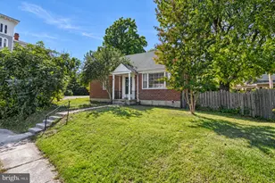 10 Hillview Dr, Catonsville, MD 21228 - Photo 1