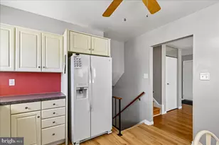 6739 Fox Meadow Rd, Gwynn Oak, MD 21207 - Photo 9