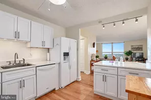 205 E Joppa Road E, Towson, MD 21286 - Photo 5