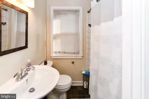 7042 Bank St, Baltimore, MD 21224 - Photo 43