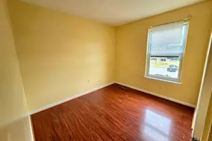 9 Van Ct, Baltimore, MD 21206 - Photo 5
