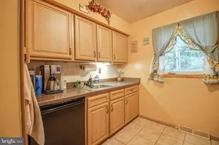 226 Oglethorpe Rd, Baltimore, MD 21228 - Photo 9