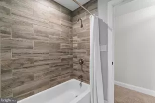 211 Hazel Ave, Baltimore, MD 21227 - Photo 29