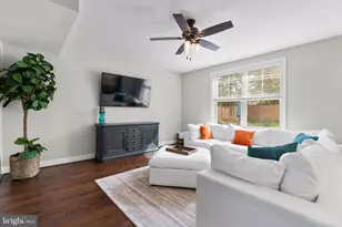211 Hazel Ave, Baltimore, MD 21227 - Photo 15