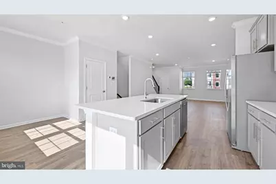 5005 Silver Oak Drive, Rosedale, MD 21237 - Photo 9