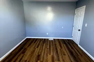 301 Pinewood Rd, Dundalk, MD 21222 - Photo 21