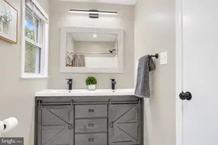 8407 Maymeadow Ct, Baltimore, MD 21244 - Photo 15