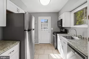 8822 Spring Rd, Parkville, MD 21234 - Photo 13