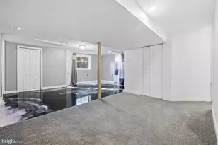 724 Charing Cross Rd, Baltimore, MD 21229 - Photo 33