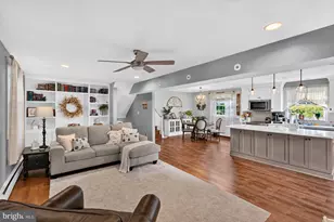 8206 Robin Hood Ct, Towson, MD 21204 - Photo 17
