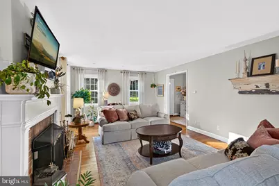 8206 Robin Hood Court, Towson, MD 21204 - Photo 13