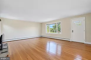 1911 Rolling Glen Rd, Baltimore, MD 21228 - Photo 7