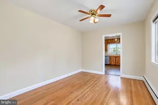 1911 Rolling Glen Rd, Baltimore, MD 21228 - Photo 9
