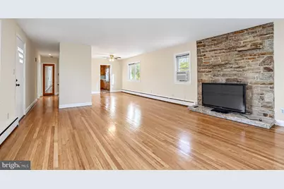 1911 Rolling Glen Road, Baltimore, MD 21228 - Photo 5