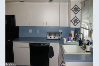 2900 Oakton Court, Baltimore, MD 21209 - Photo 5