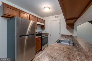 72 Ridgelawn Rd, Reisterstown, MD 21136 - Photo 5