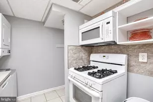 52 King Henry Cir, Baltimore, MD 21237 - Photo 15