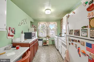 2525 Windsor Rd, Parkville, MD 21234 - Photo 13