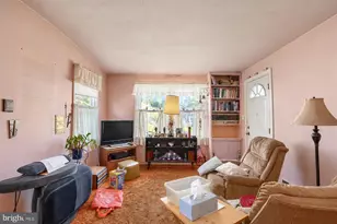 2525 Windsor Rd, Parkville, MD 21234 - Photo 11
