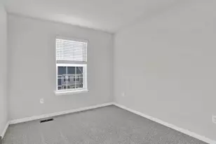 7 Merion Ave, Baltimore, MD 21237 - Photo 9