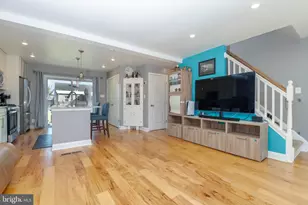 8228 Watersedge Rd, Baltimore, MD 21222 - Photo 9