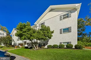 10 Warren Lodge Ct, Cockeysville, MD 21030 - Photo 3