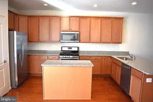 9421 Adelaide Ln, Owings Mills, MD 21117 - Photo 7