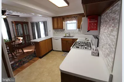 22 Village Road, Baltimore, MD 21208 - Photo 17