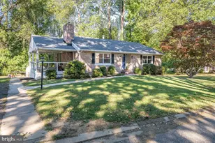 3706 Bayview Dr, Chesapeake Beach, MD 20732 - Photo 3