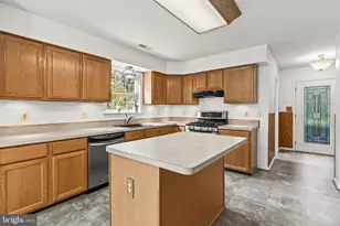 1425 Abbey Ln, Huntingtown, MD 20639 - Photo 11